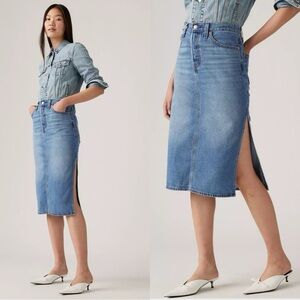 LEVIS Side Slit Pencil Denim Medium Wash Jean Skirt Sz 31